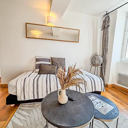 Les Saints Nico A 5 Min Port, Gare & Centre לה רושל