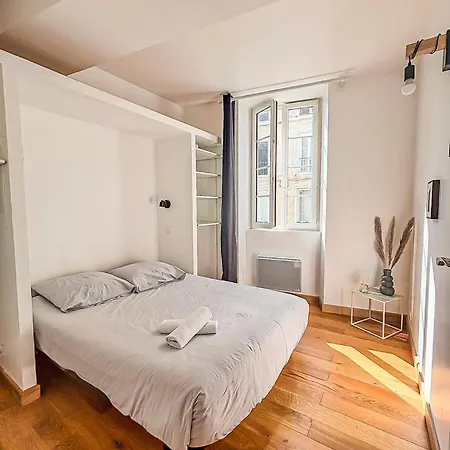 Les Saints Nico A 5 Min Port, Gare & Centre לה רושל