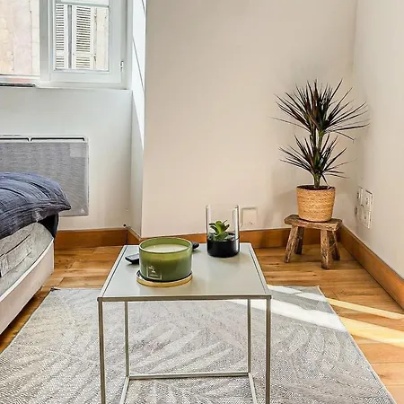 Les Saints Nico A 5 Min Port, Gare & Centre דירה *