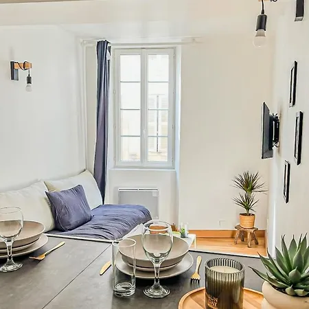 Les Saints Nico A 5 Min Port, Gare & Centre * לה רושל