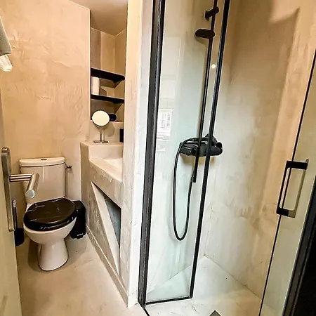 Les Saints Nico A 5 Min Port, Gare & Centre *