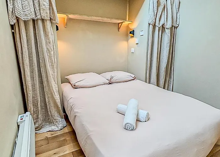 Les Saints Nico A 5 Min Port, Gare & Centre Apartamento *