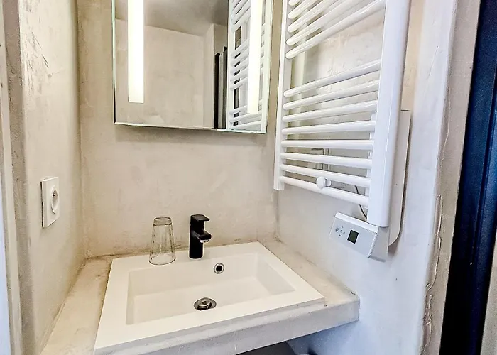 Apartamento Les Saints Nico A 5 Min Port, Gare & Centre La Rochelle (Charente-Maritime)