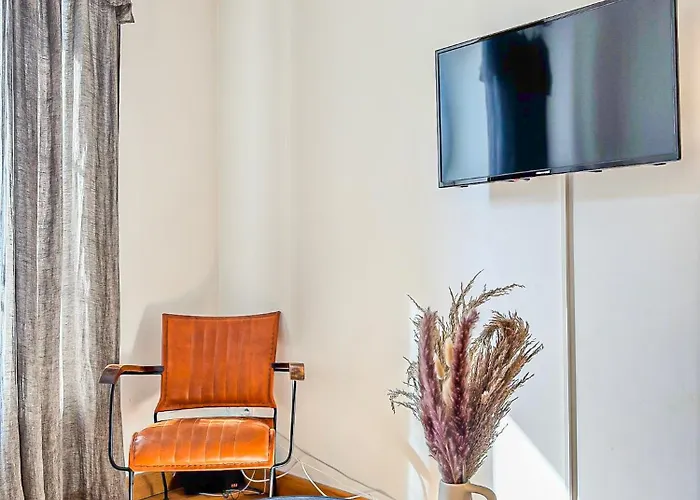 Les Saints Nico A 5 Min Port, Gare & Centre Apartamento *