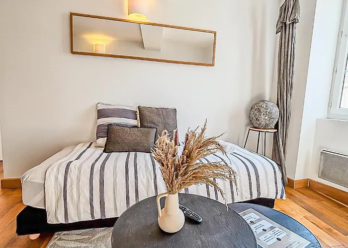 Les Saints Nico A 5 Min Port, Gare & Centre La Rochelle (Charente-Maritime)