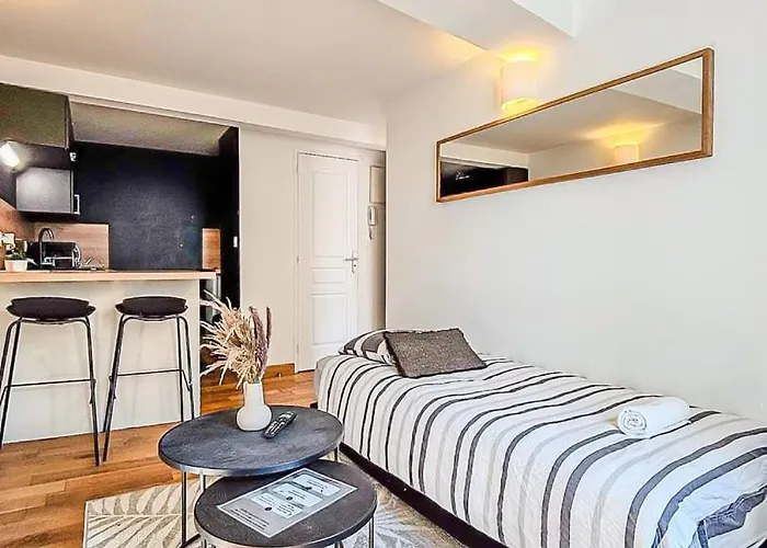 Apartamento Les Saints Nico A 5 Min Port, Gare & Centre La Rochelle (Charente-Maritime)